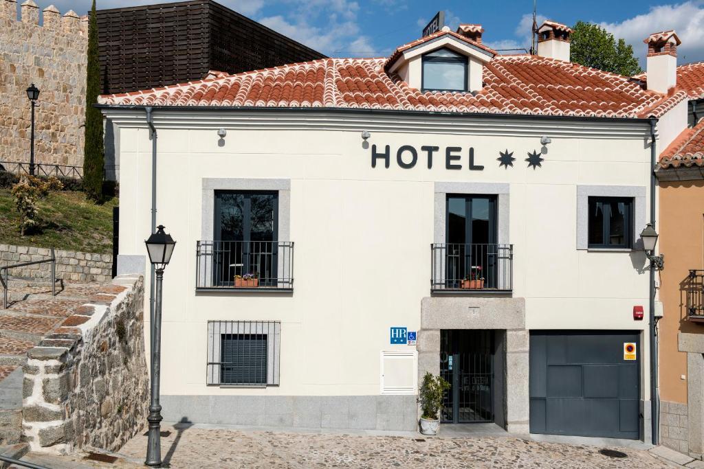 Hotel Puerta De La Santa Avila Exterior photo